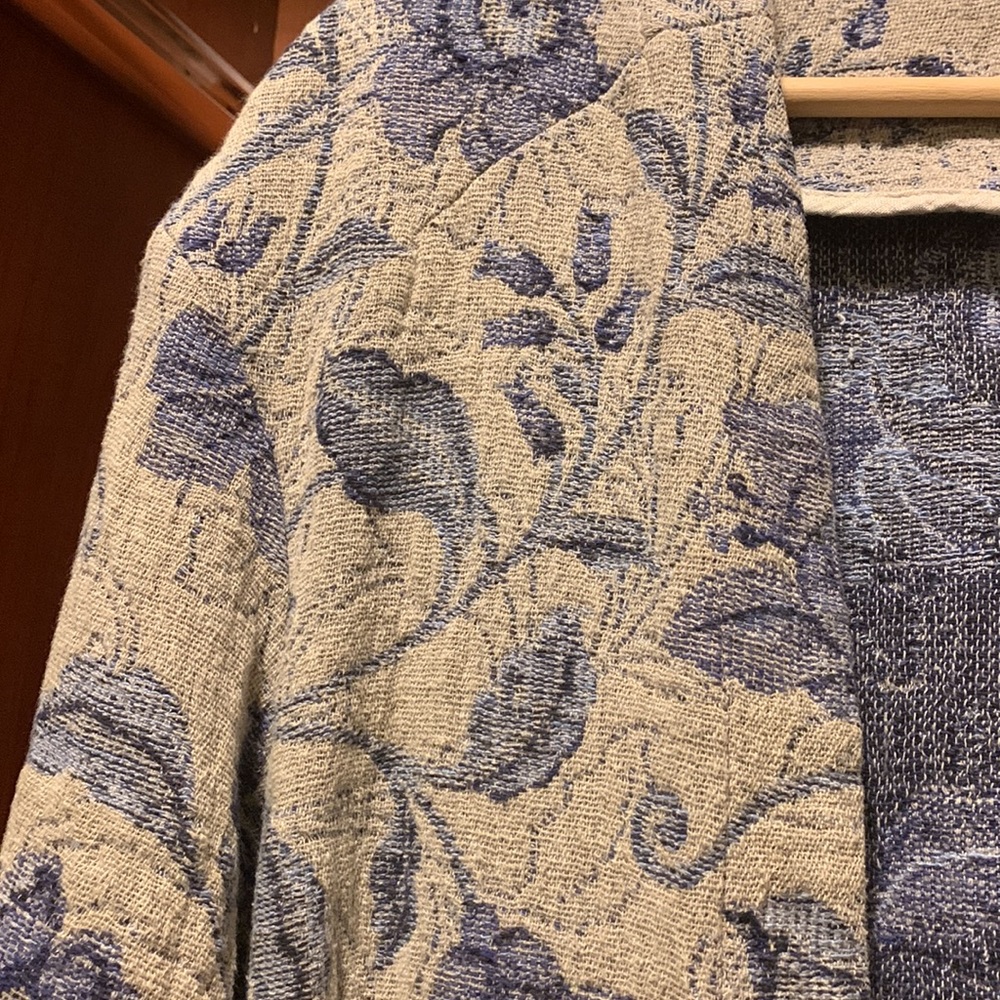 Linen coat - Picture 2 of 4